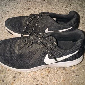 nike running shoes